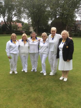 Francis Drake Bowls Club, Hilly Fields, Brockley, SE4 1QE. N.W. Kent ladies team. missing Sylvia Lacey. They had a great year. Finishing in the middle of Division 3 